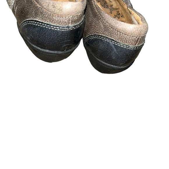 TAOS Bravo US 6.5 gray Leather Low Heel Mary Jane Comfort Shoes - Picture 3 of 6